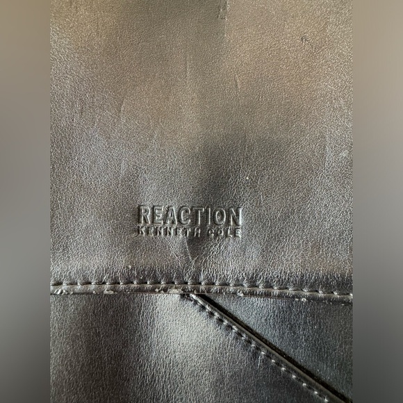 KENNETH COLE Leather Laptop Crossbody Briefcase w/Flap, Unisex (Fixer-Upper) - Picture 2 of 15